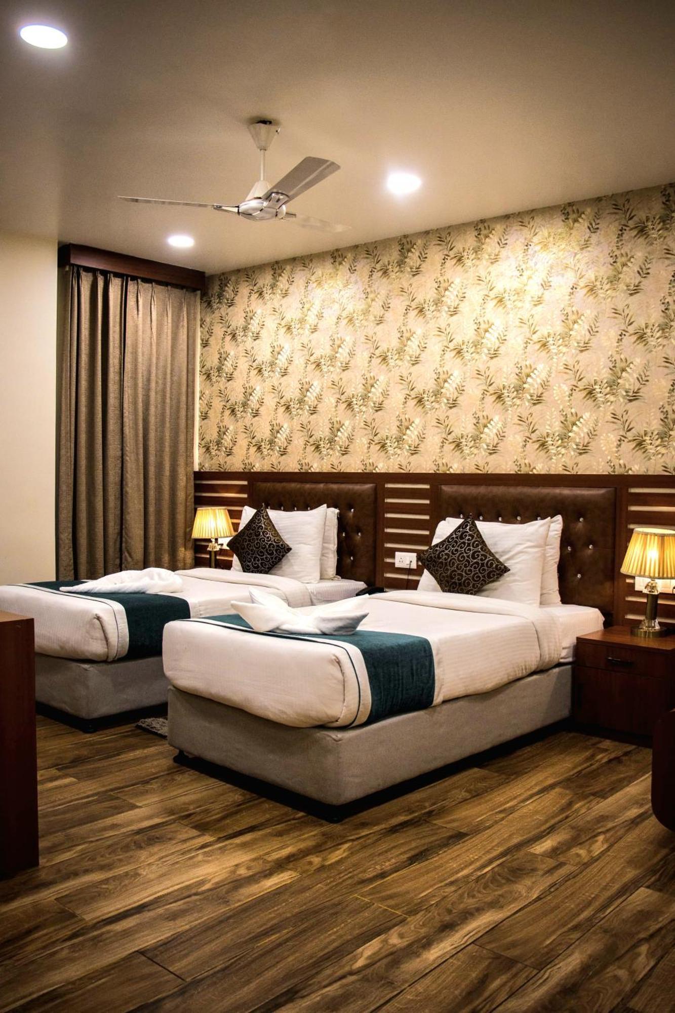 Hotel Sidh Vedantha باتنا المظهر الخارجي الصورة